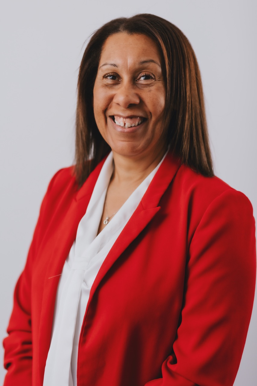 HS-118 Adele France Large