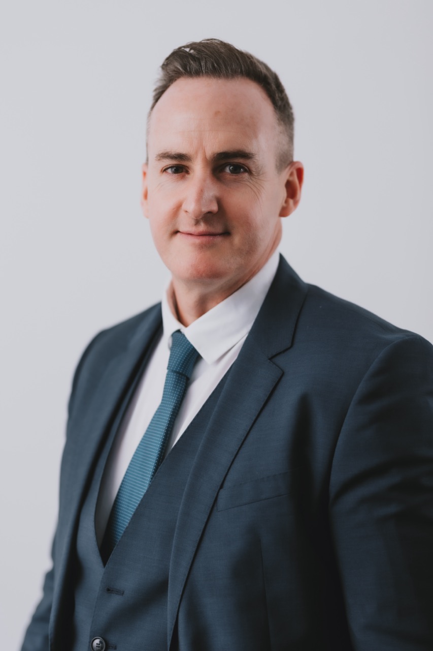 HS-31 Richard Hilton Large